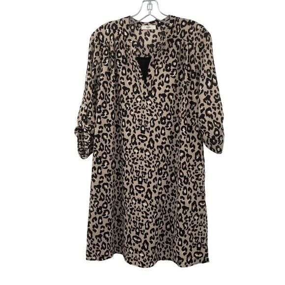 entro Dresses & Skirts - Entro Cheetah Print Shift Dress 3/4 Sleeve V-Neck Multicolor Size Small